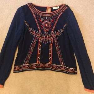 Fun, patterned long sleeve boutique blouse!